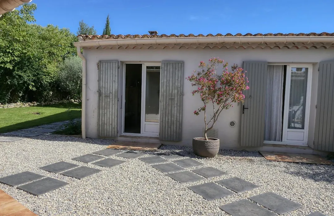 Jade En Provence-1